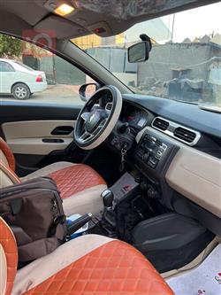 رينو داستر